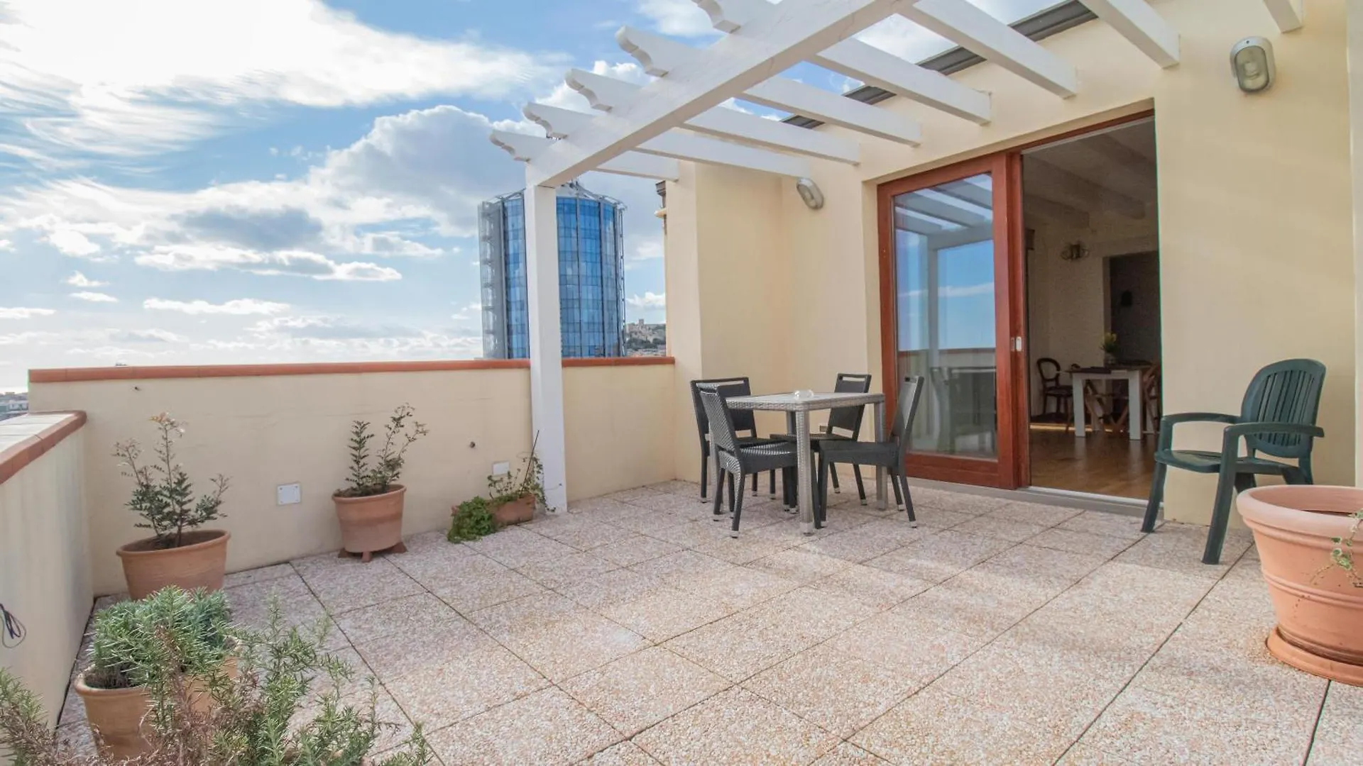 Апартаменты Loft Luce Кальяри